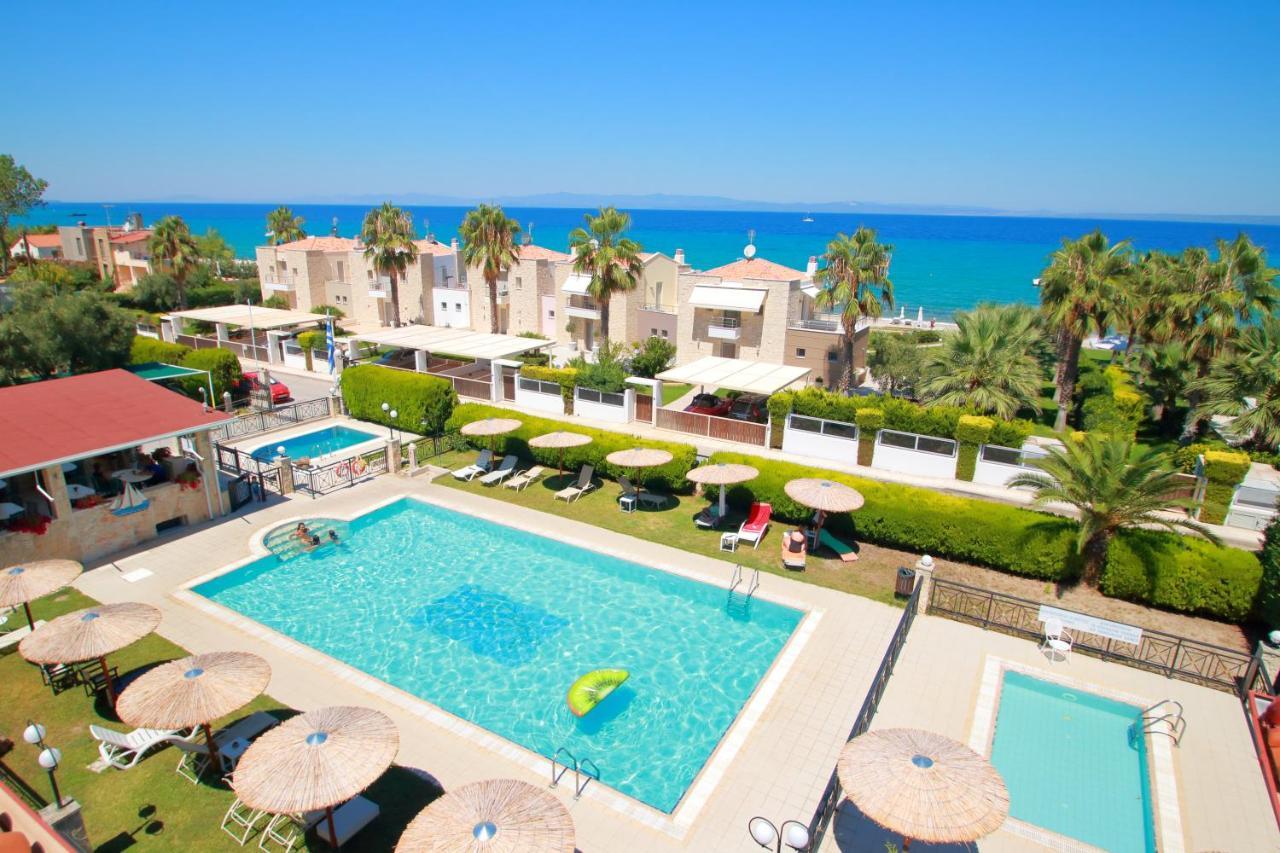 Golden Residence Family Resort Pefkochori Exterior photo
